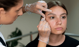 کاشت ابرو به روش FUT: هزینه، نحوه انجام، مزایا و نکات کلیدی